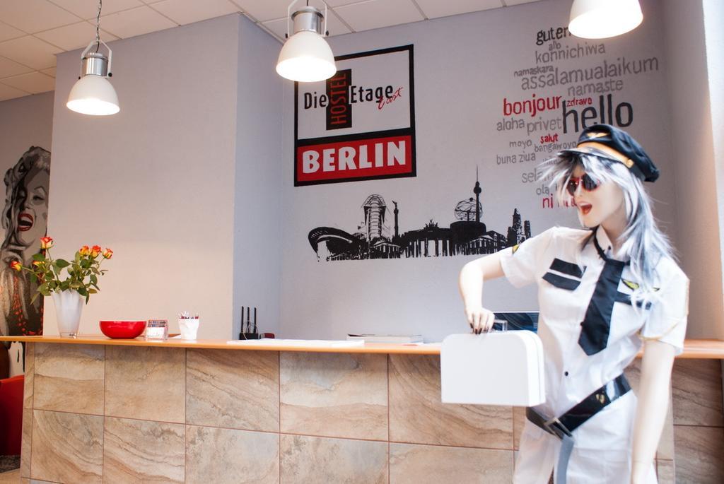 Hostel Die Etage East Берлин Экстерьер фото